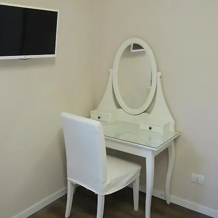 Glam Giulia Pensión La Spezia