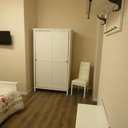 Pensión Glam Giulia La Spezia