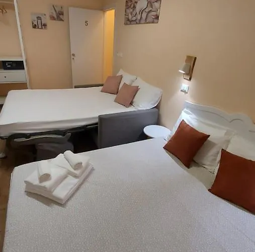 Glam Giulia Gasthuis 4*